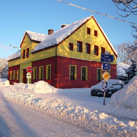Apartmány Liška Mladé Buky Esterno foto