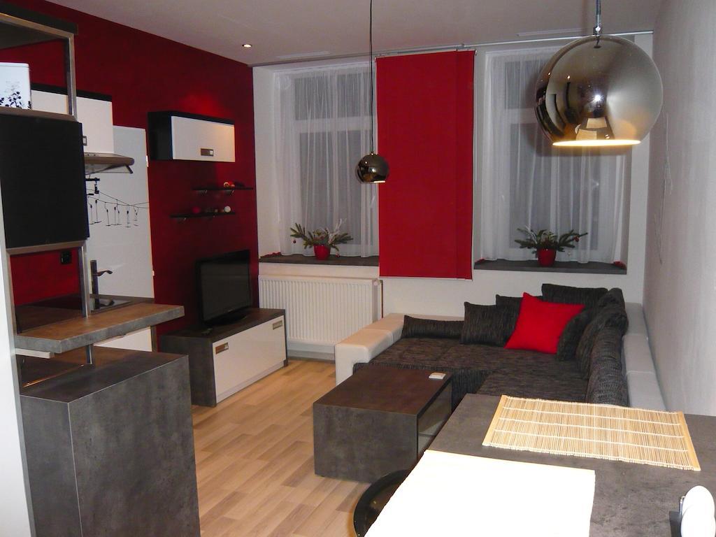 Apartmány Liška Mladé Buky Camera foto